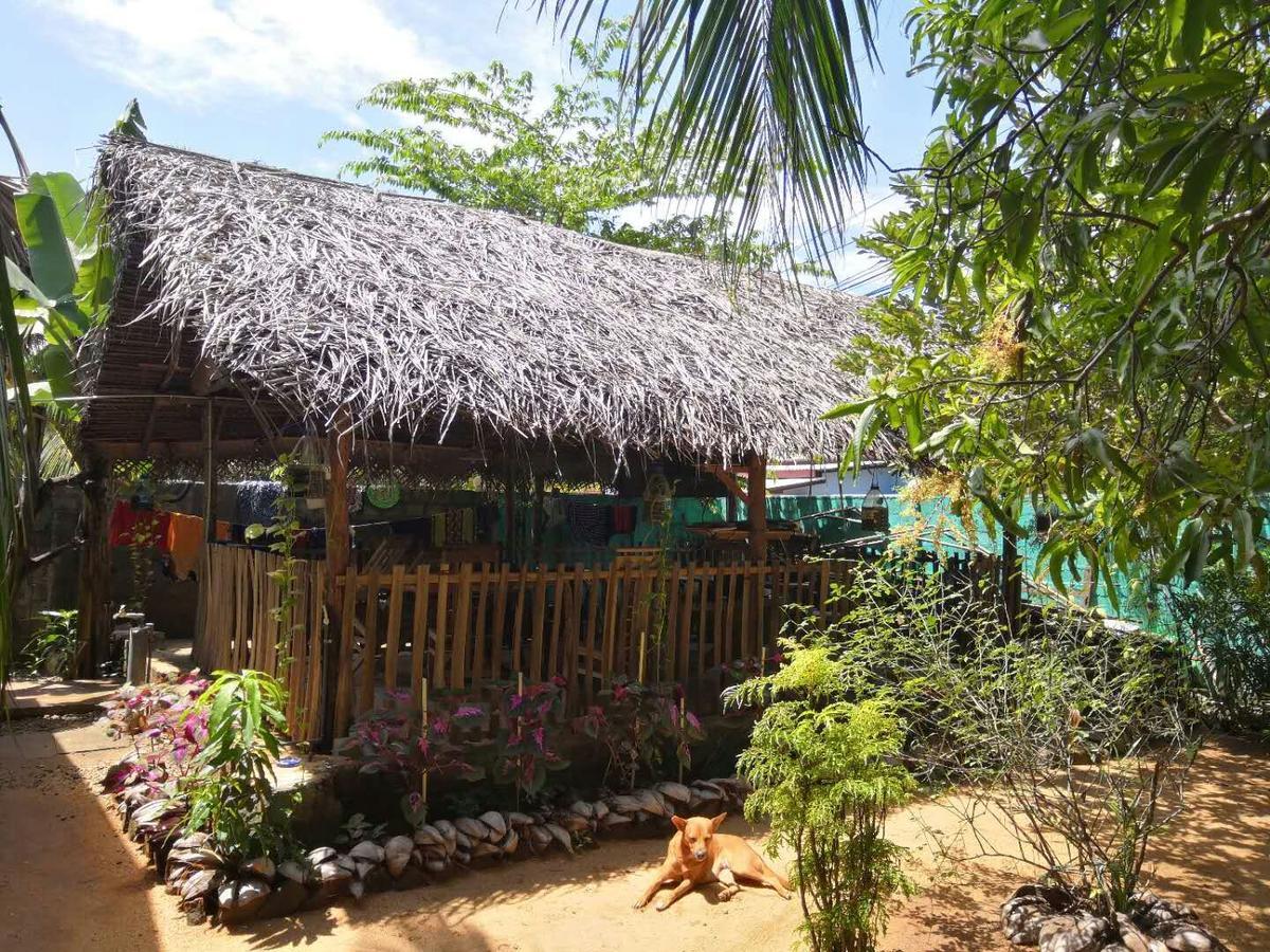 Alass Ga For Pets Lovers Trincomalee Exterior foto